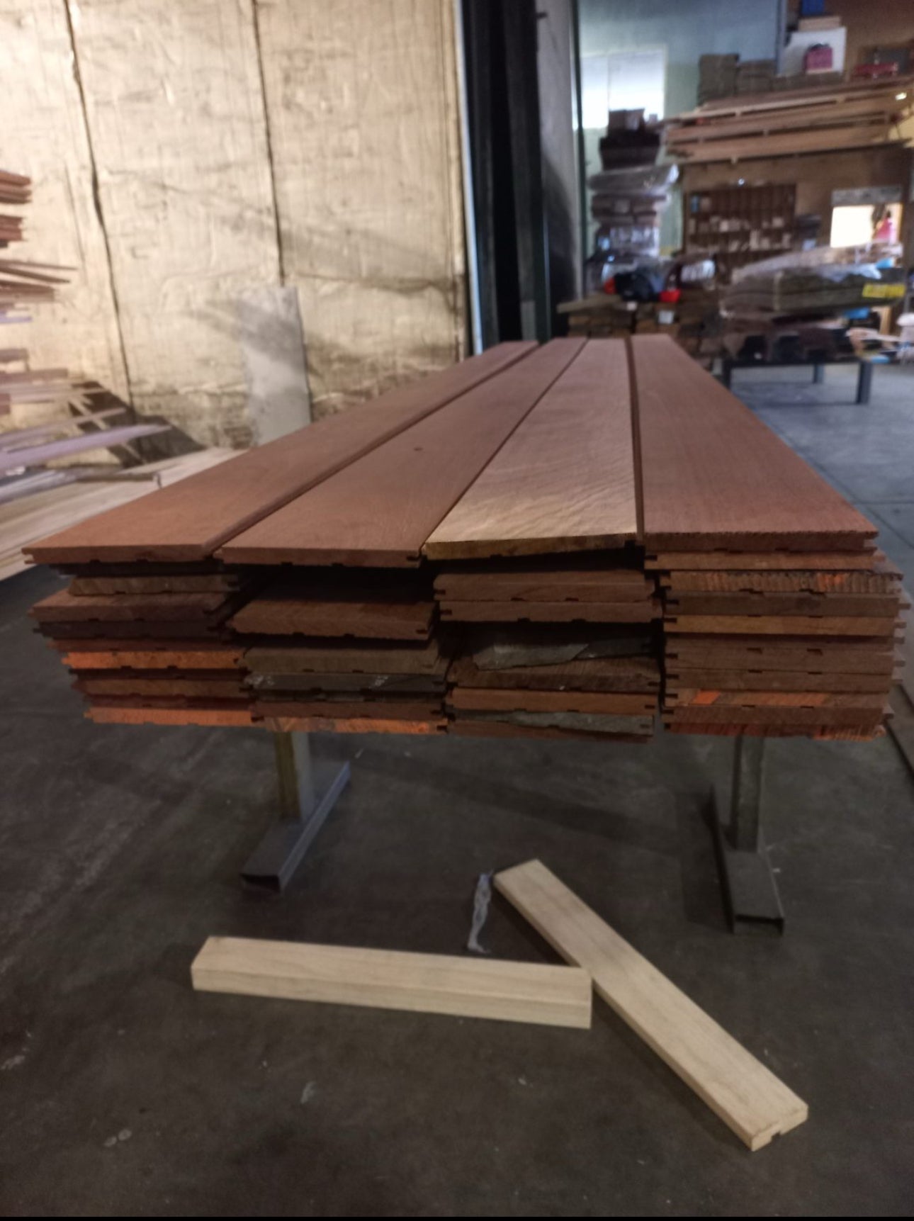 Jarrah T&G Overlay 135x12 cover